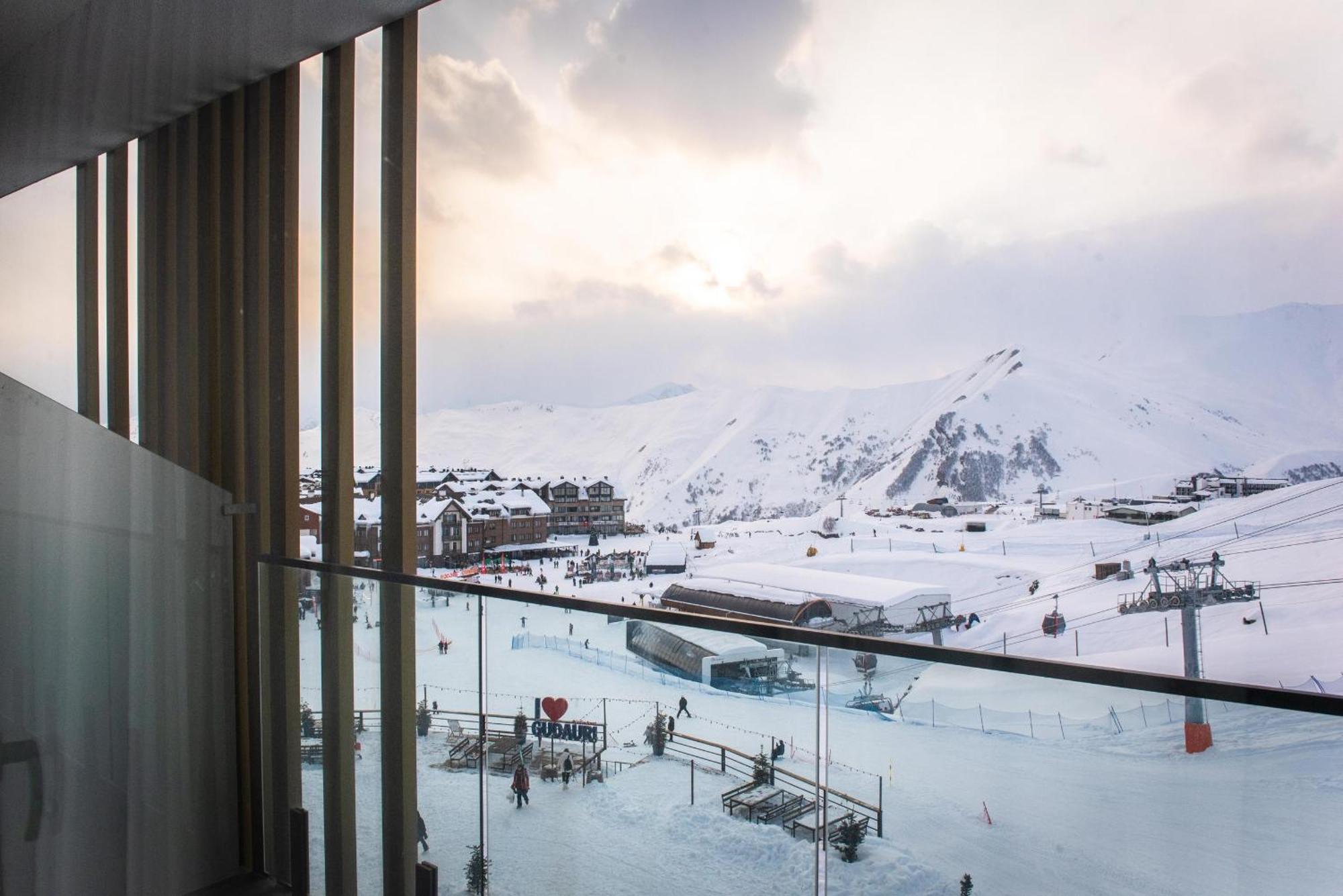 Gudauri Atrium Aparthotel Luaran gambar