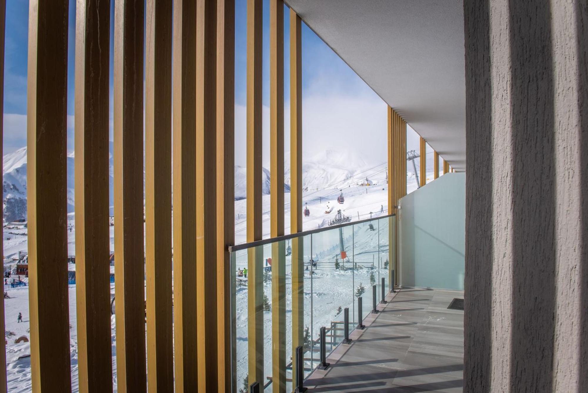 Gudauri Atrium Aparthotel Luaran gambar