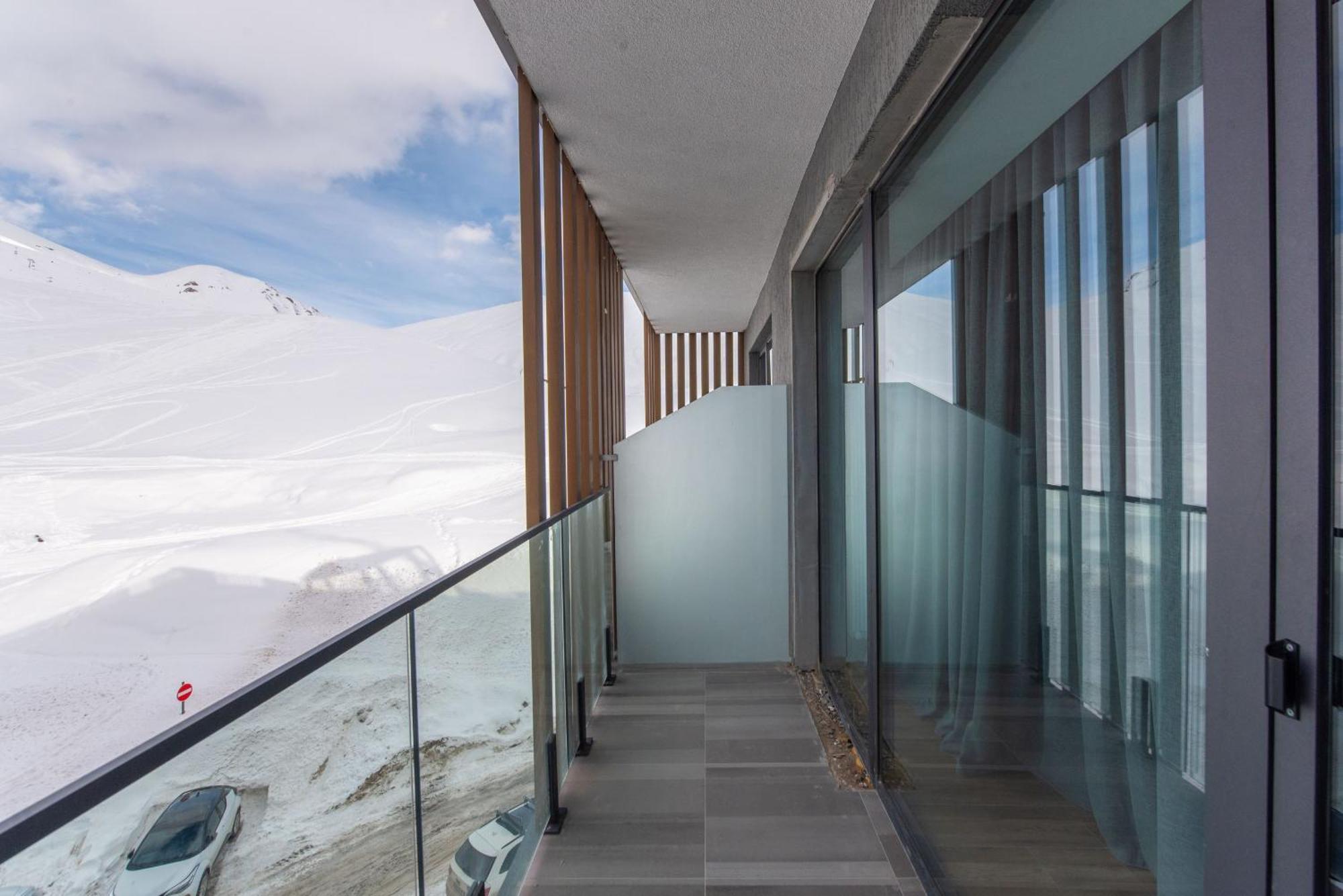 Gudauri Atrium Aparthotel Luaran gambar