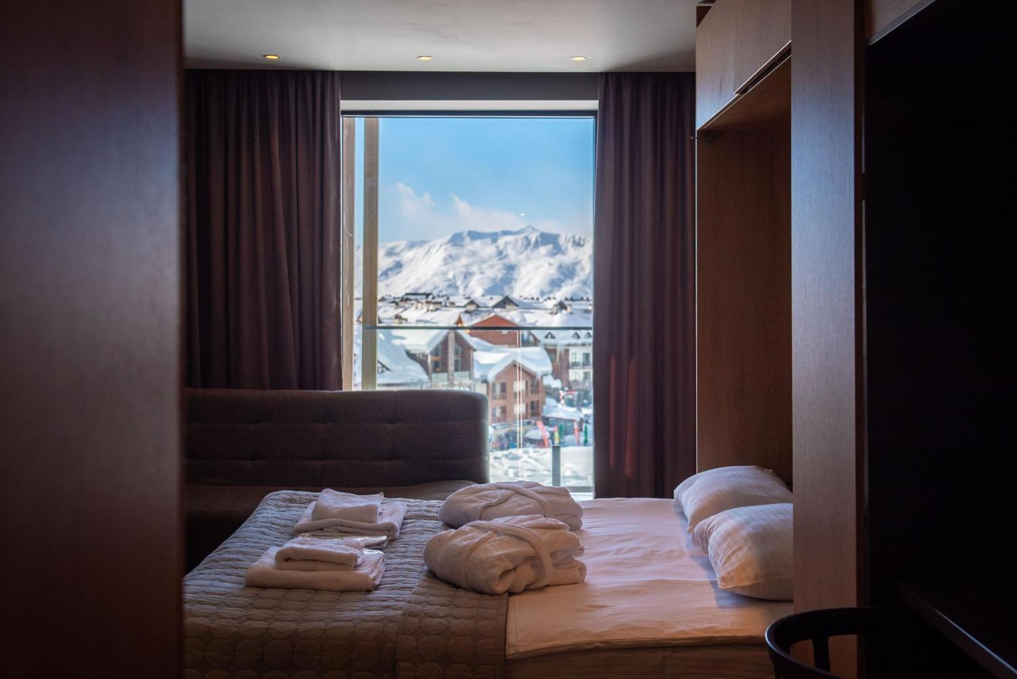 Gudauri Atrium Aparthotel Luaran gambar