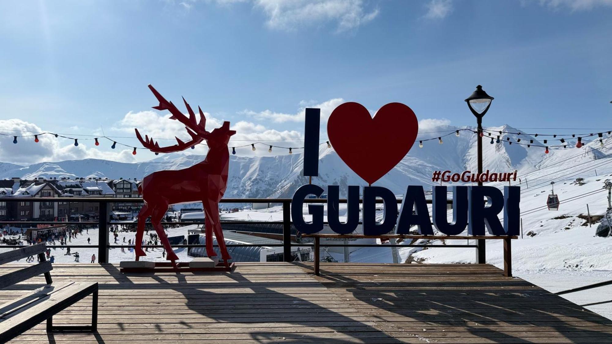 Gudauri Atrium Aparthotel Luaran gambar